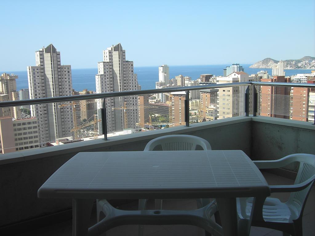 Apartamentos Con Terraza Torre D'Oboe By Renthas Benidorm Quarto foto